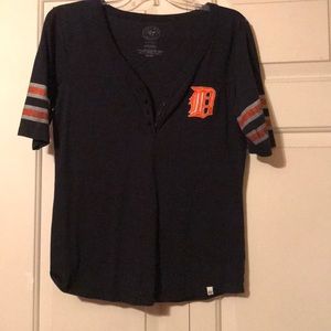 Navy V-Neck Detroit Tigers Tee